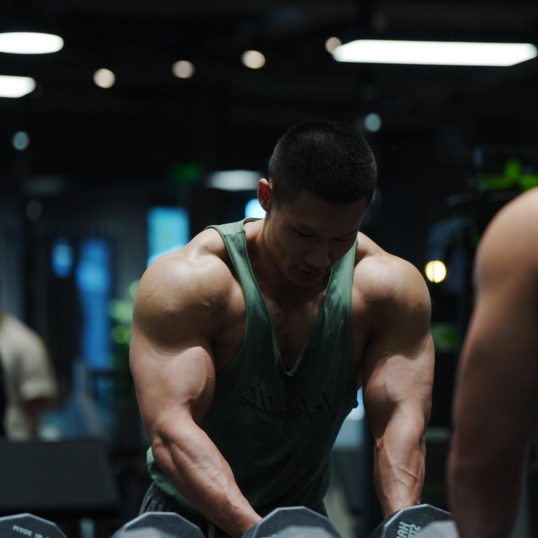 IFBB PRO 解航
