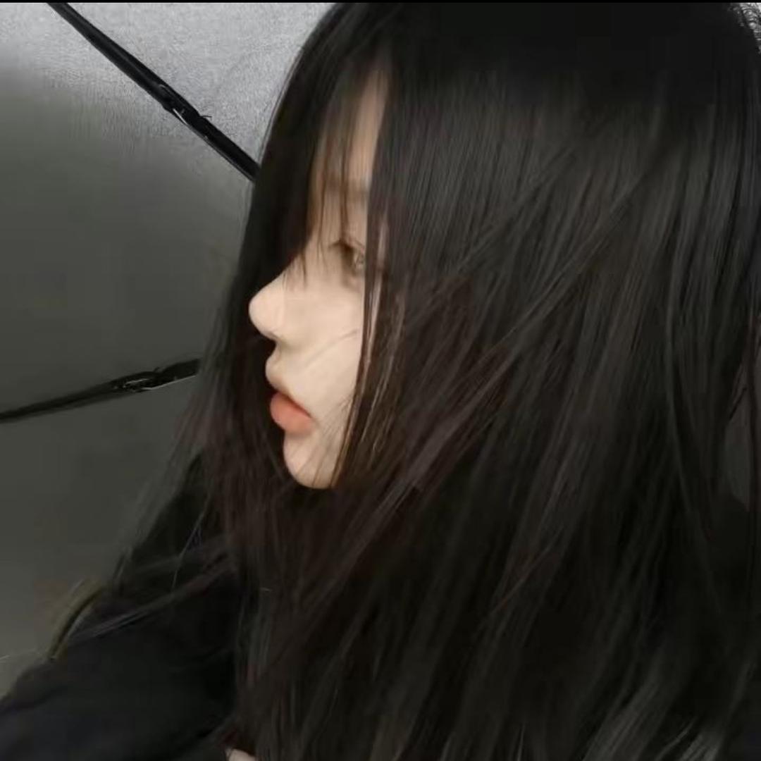 奈奈.
