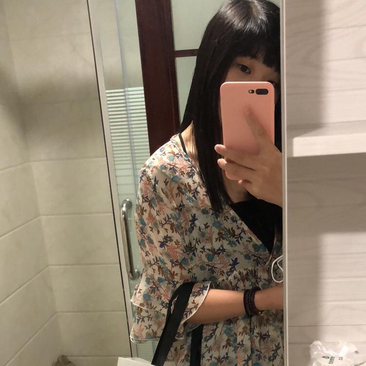 陈霞
