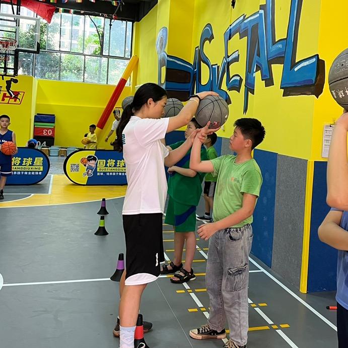 莎莎教练🏀