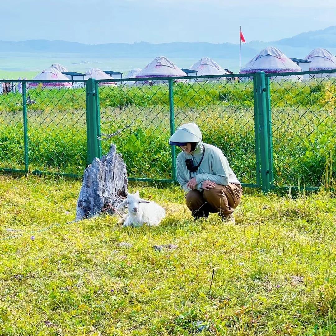弹面超人在旅行