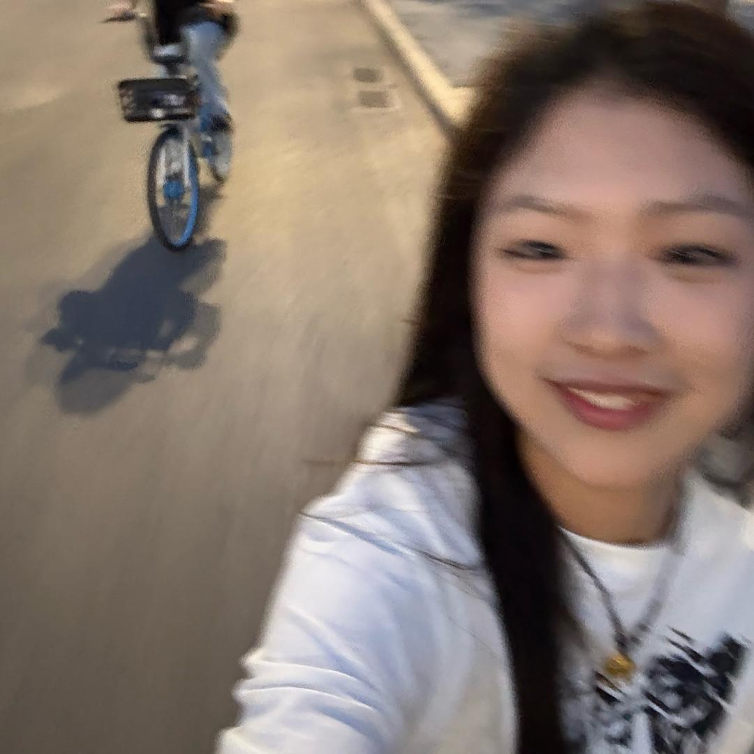 鹤桉.