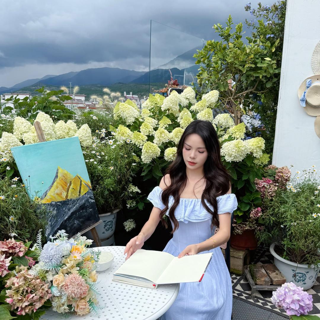 美少吕战士.