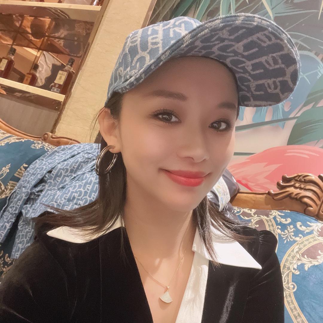腾姨的二手车行日记