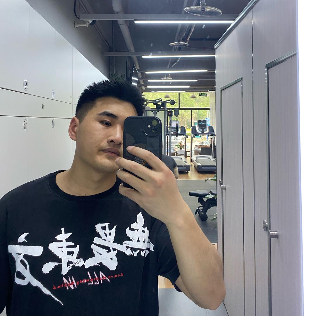 餐桌上的派大星