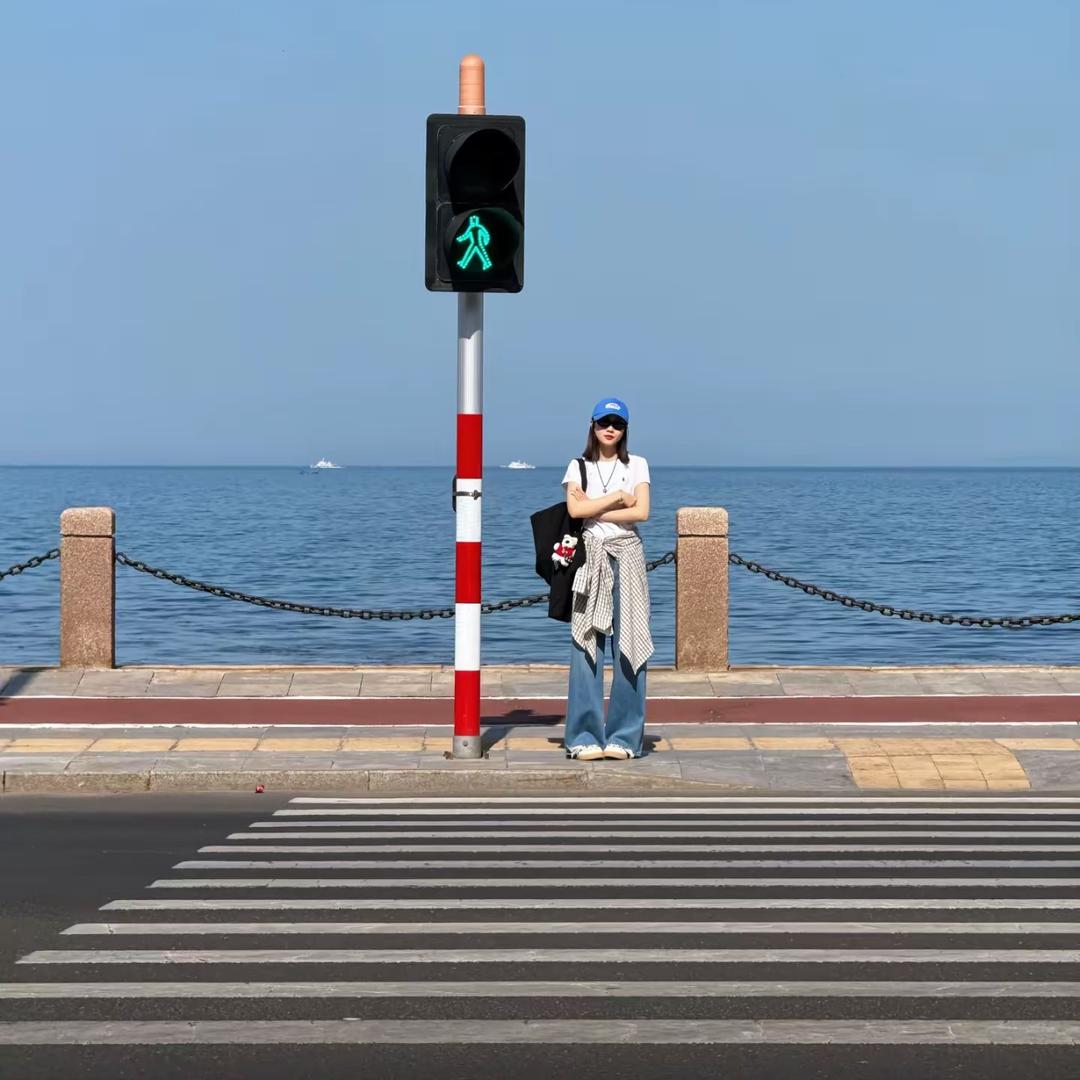 LI'