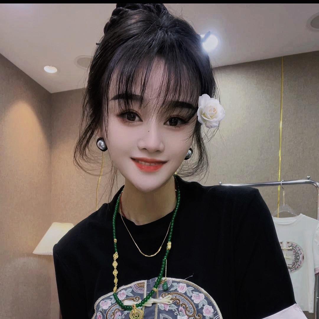 丹诗格服饰