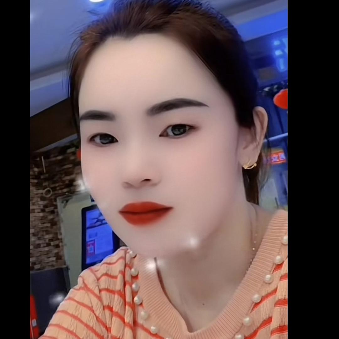陆珍珍👩‍❤️‍💋‍👩