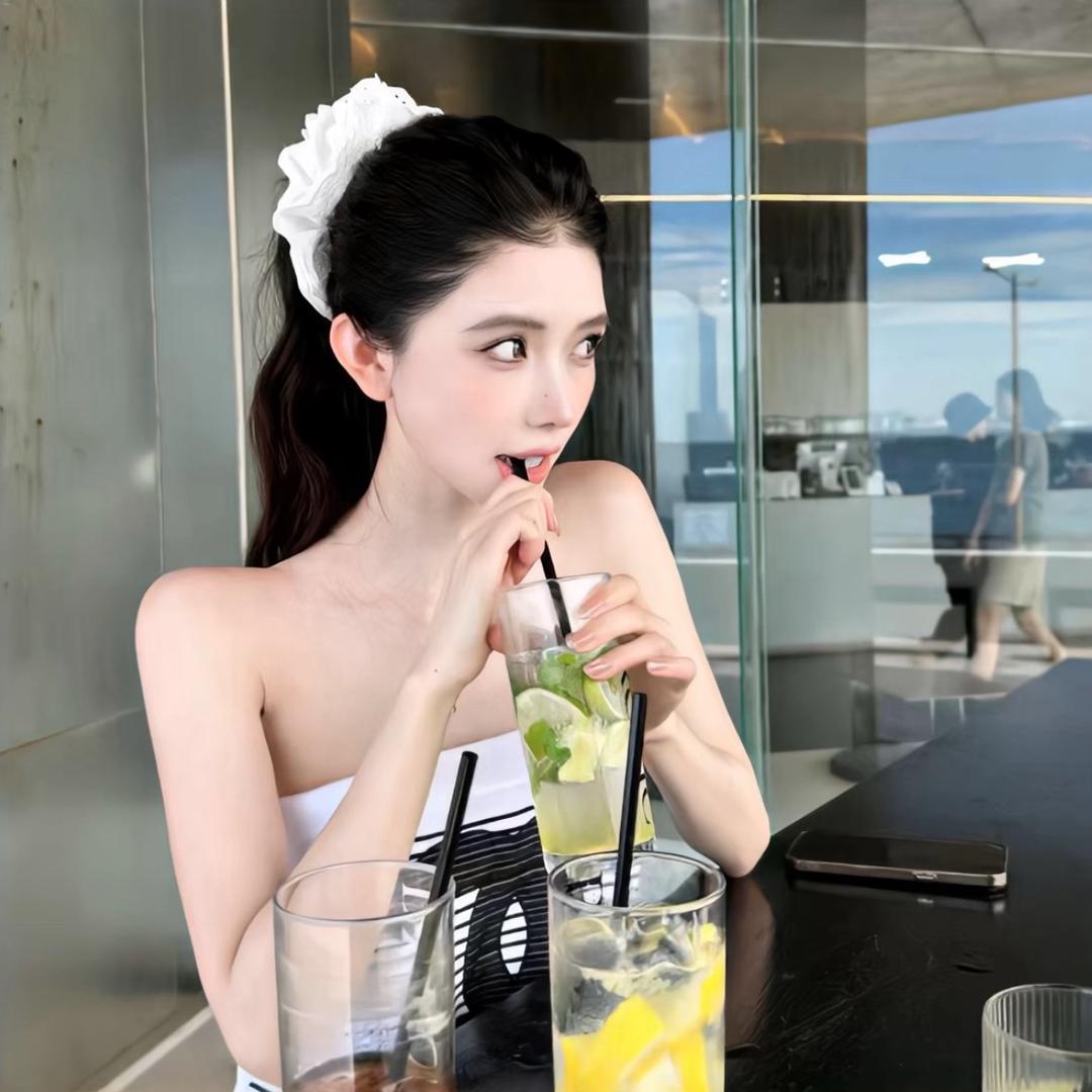 小美：