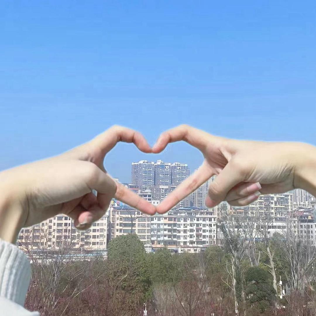 ꫛꫀꪝ笑而不语এ