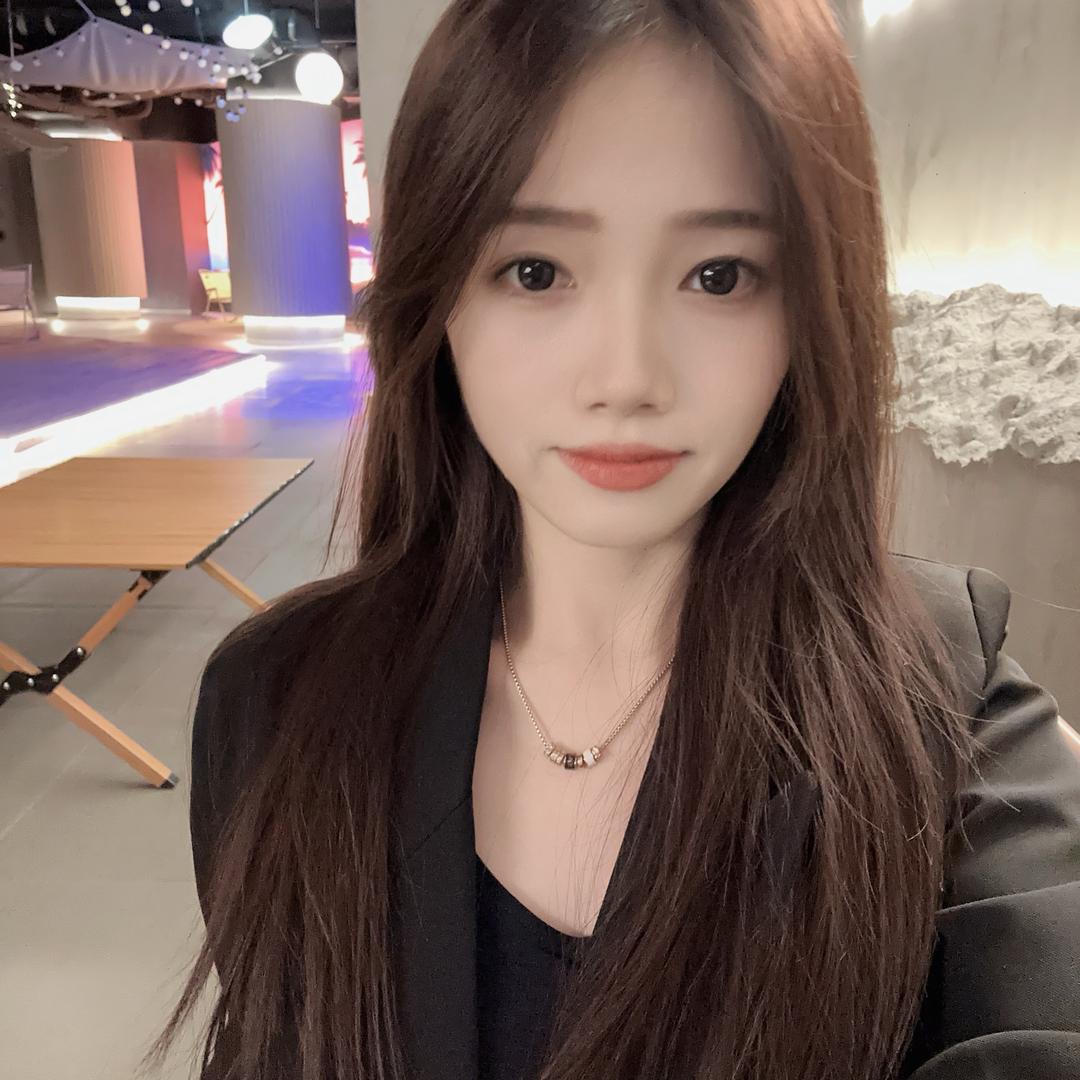 朵 拉