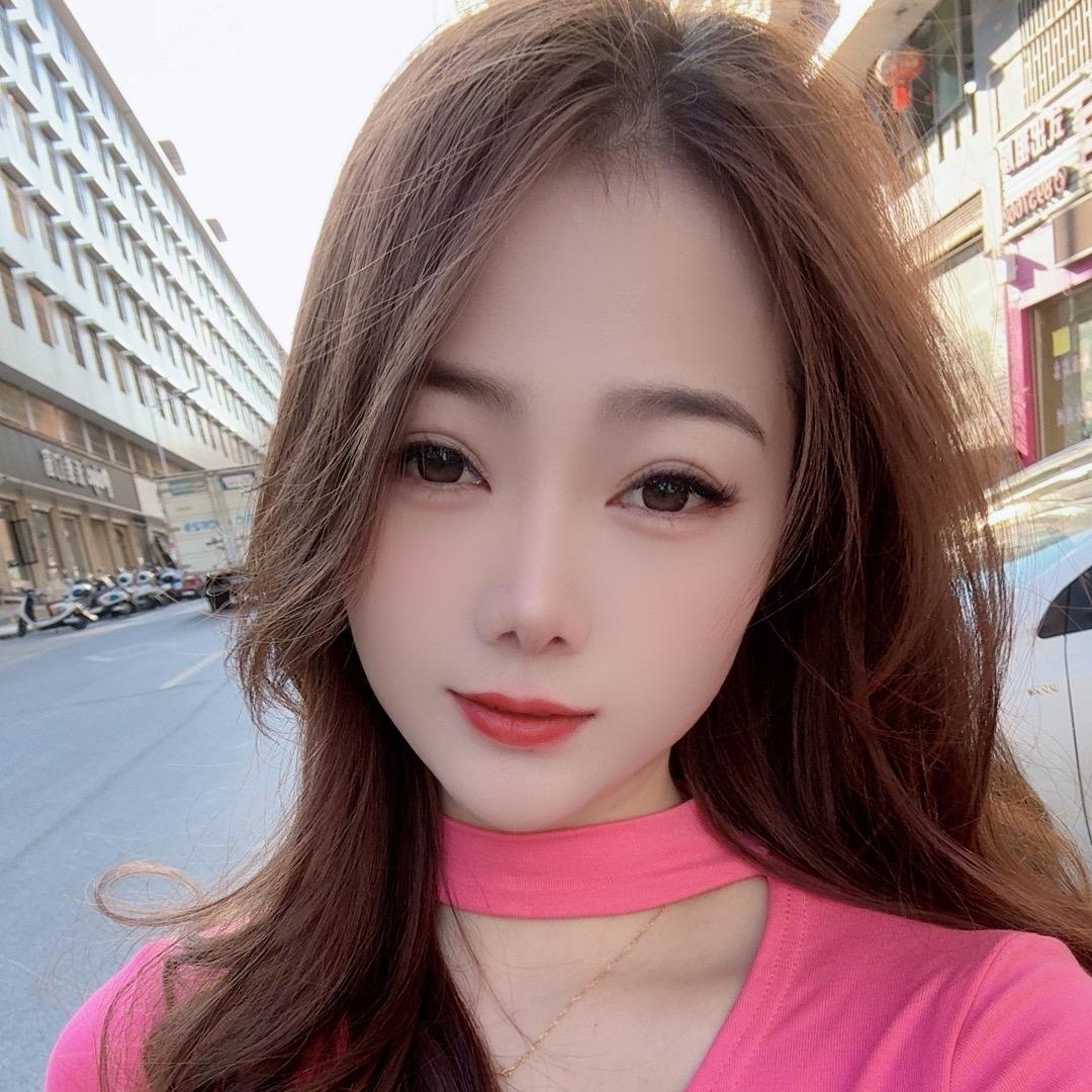 柒月。
