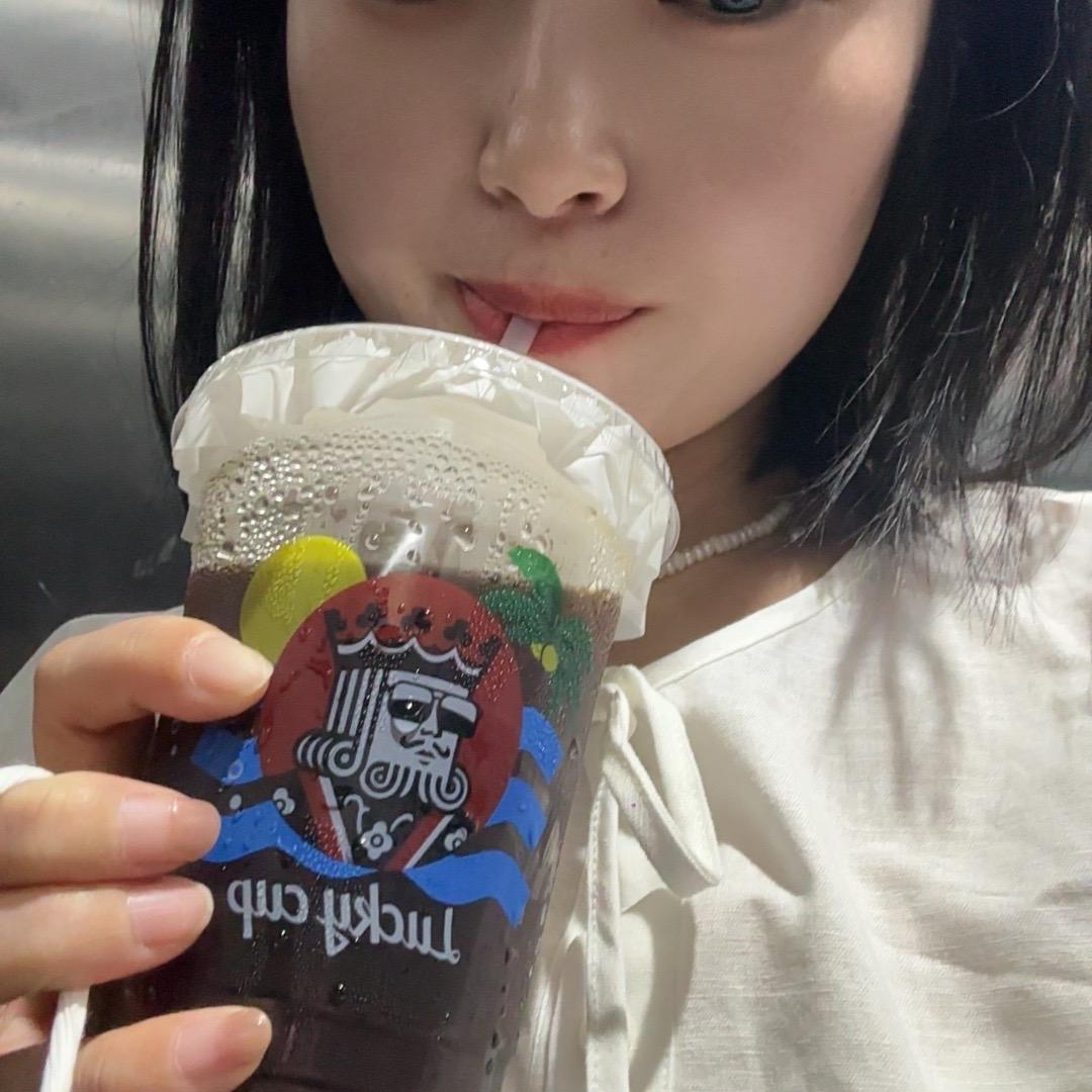 小张今天也很开心呀