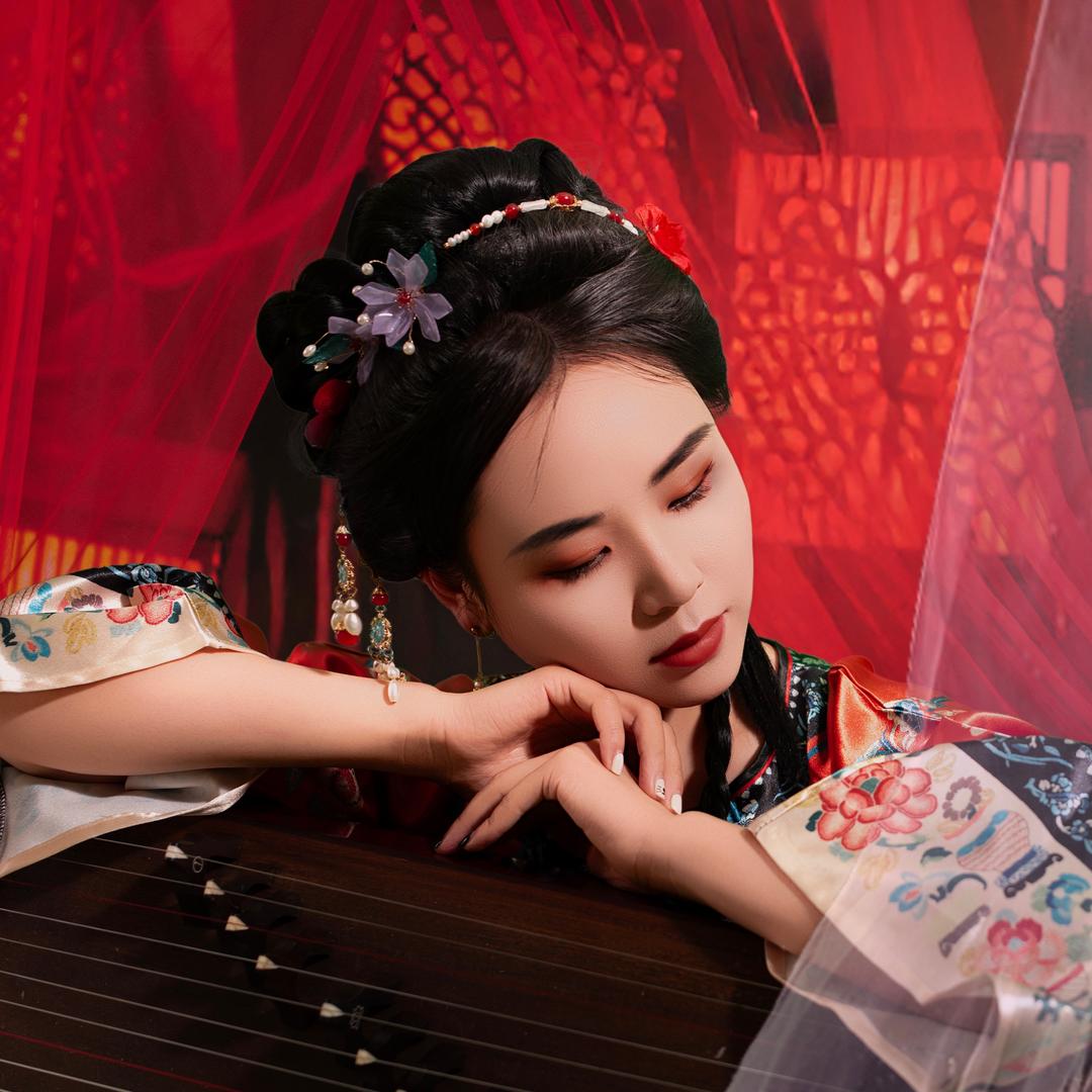 丹丹主持（古筝）