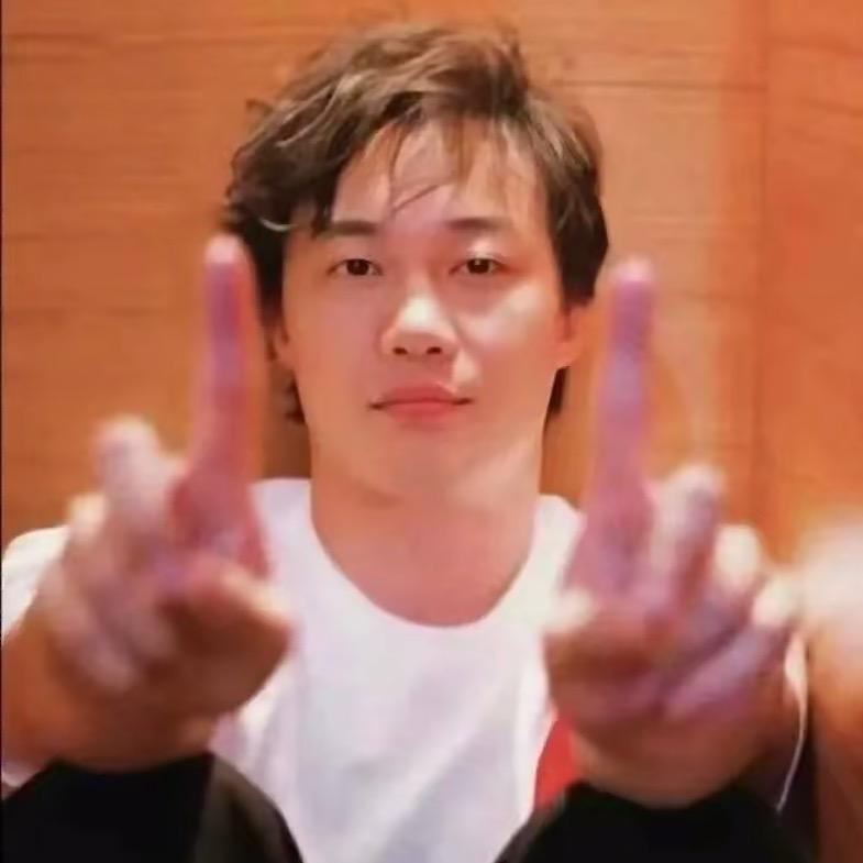 小时候瘦过一次.