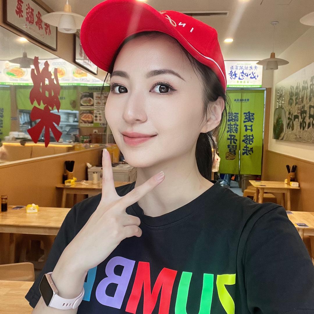 成都黄老坛酸菜面·高嘻嘻