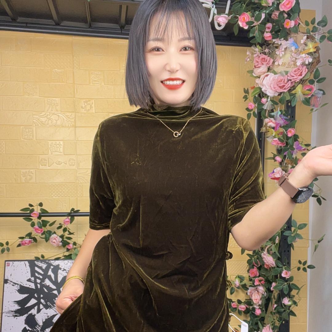 凤雅服装工厂店