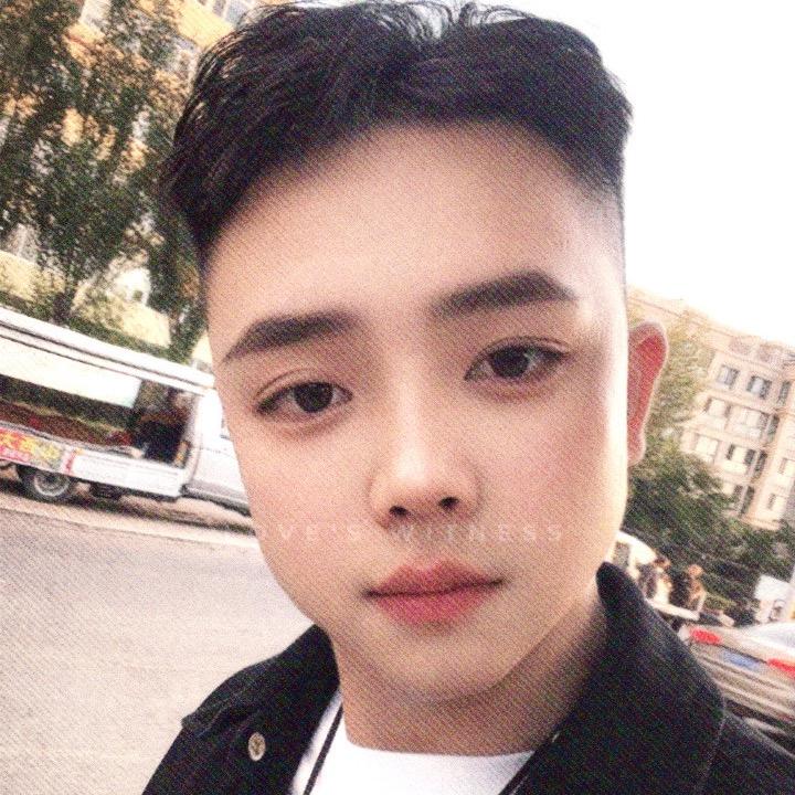 侯小黑，菜市火锅