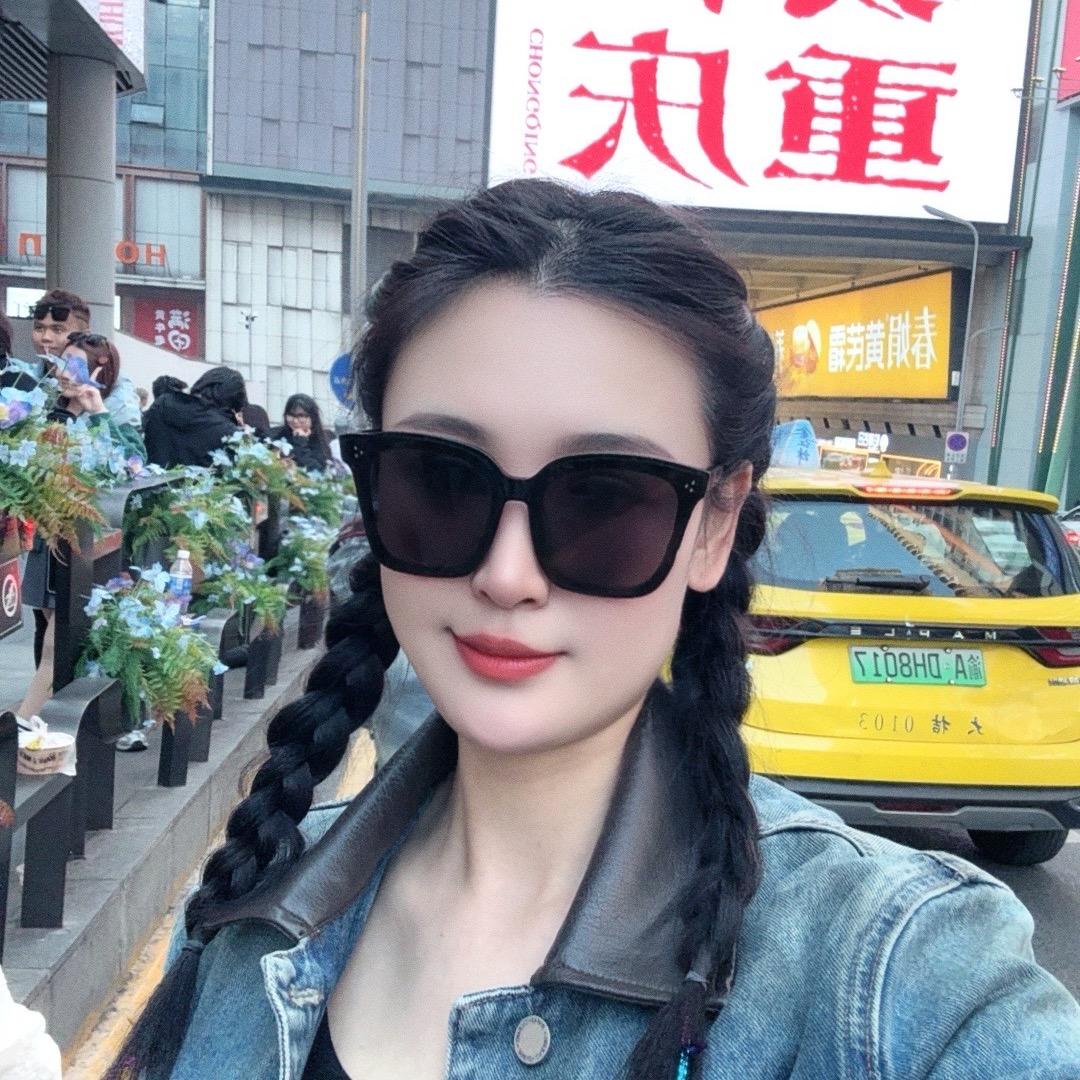 王奥奥@服装城男人帮