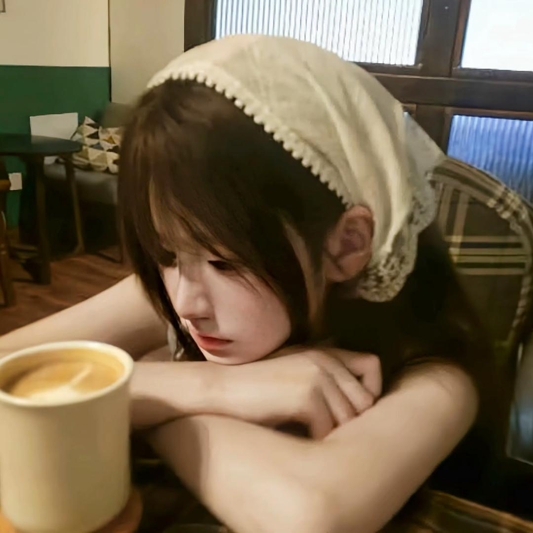 冷冰冰.