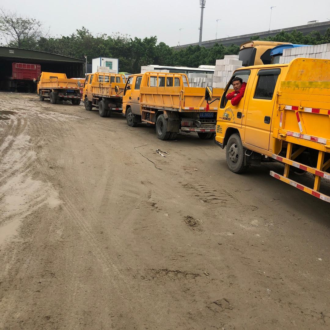 A广州建材车队沙石水泥配送小林