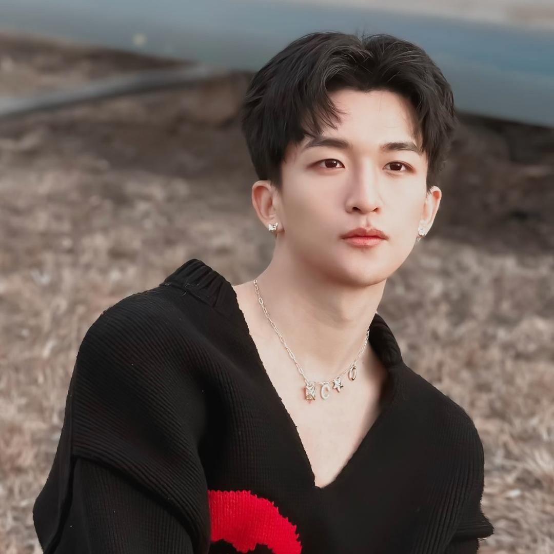 🌈我牙上有菜然后我扣了🎼