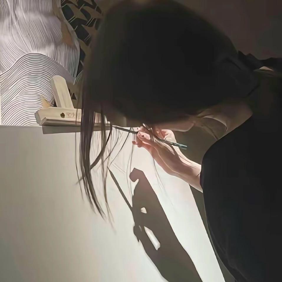 A l私人定制护肤品