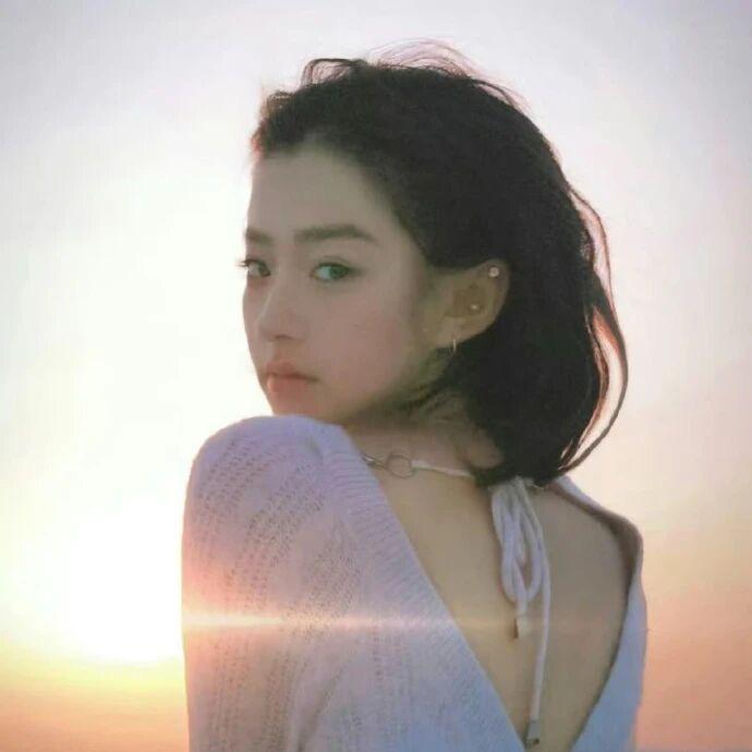 月亮不睡我不睡
