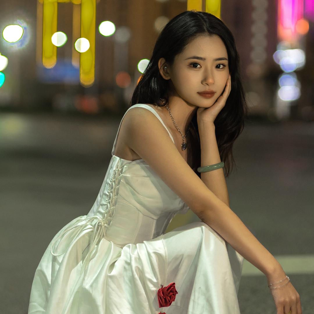 贺星月