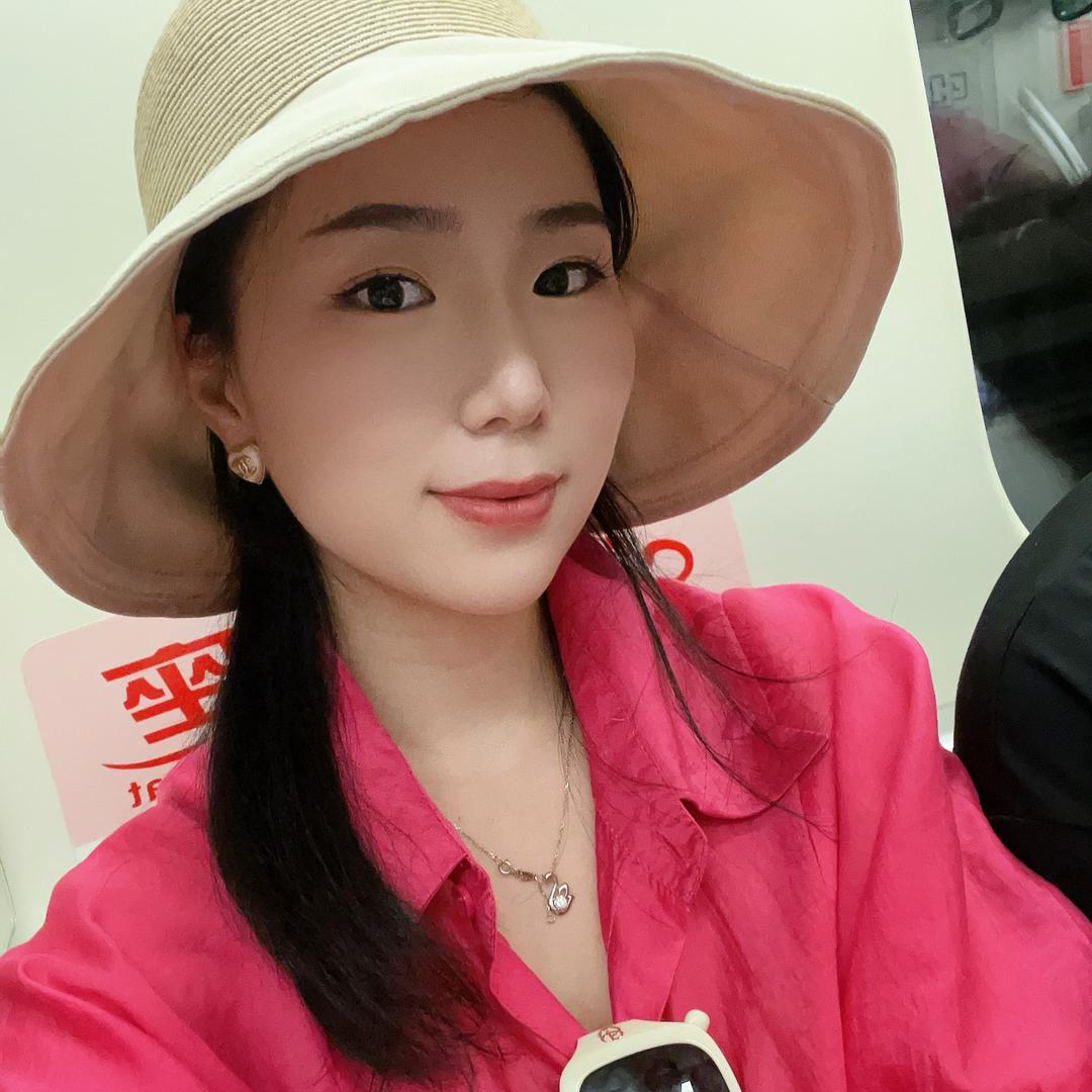 小吉娜