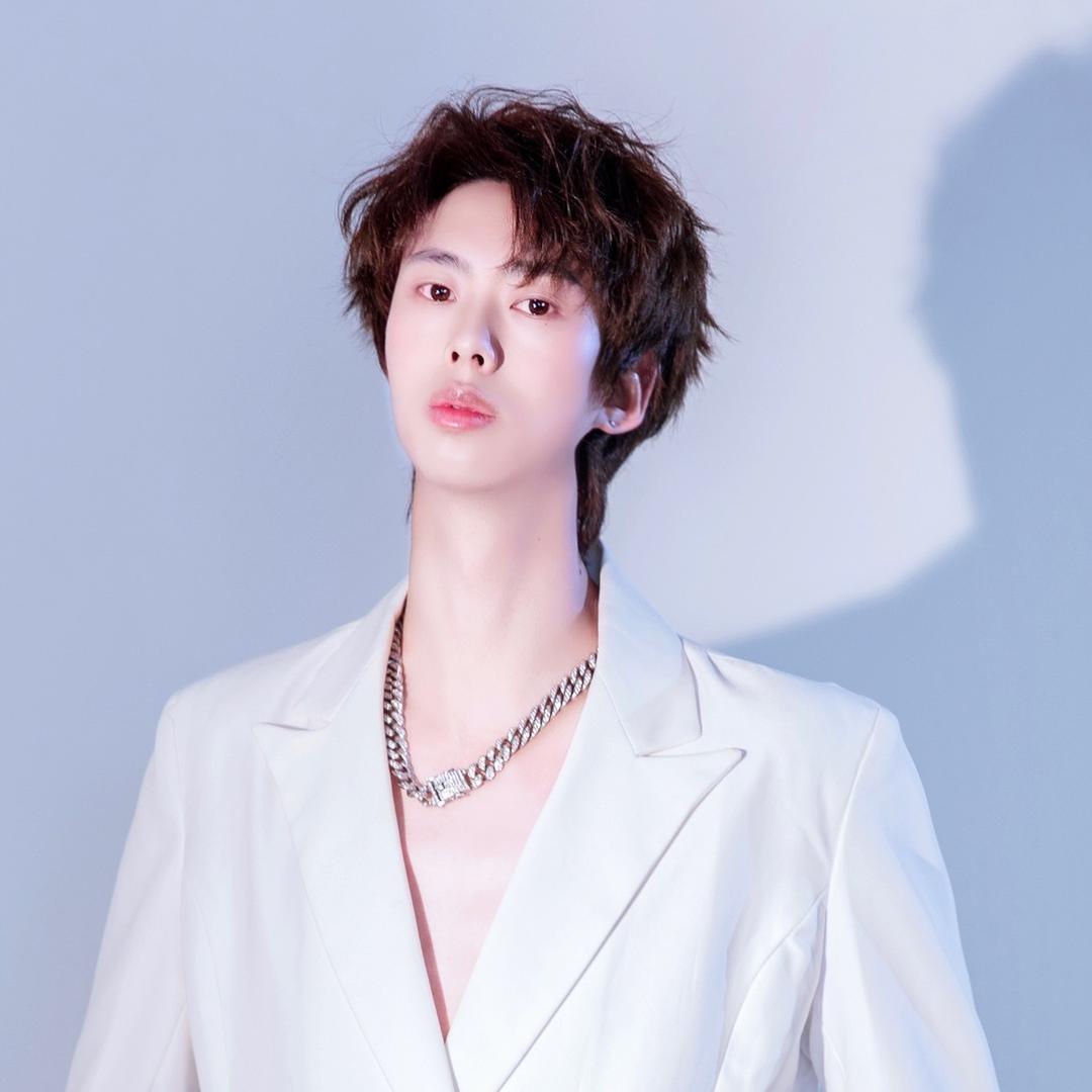 W hair salon  主理人 俊熙