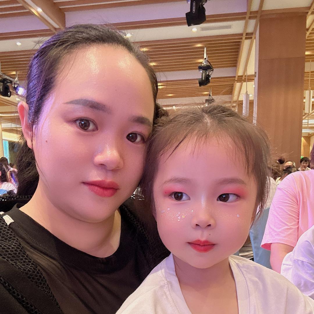 镇雄刘姐