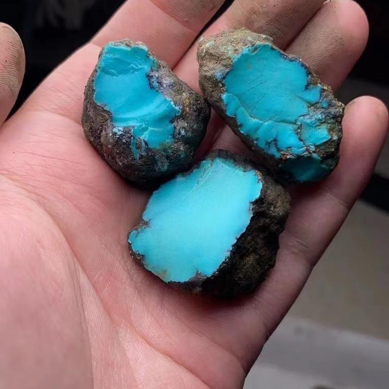 郧西县东方美玉松石行