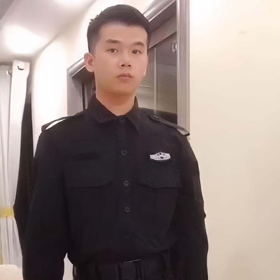 @龙葆安