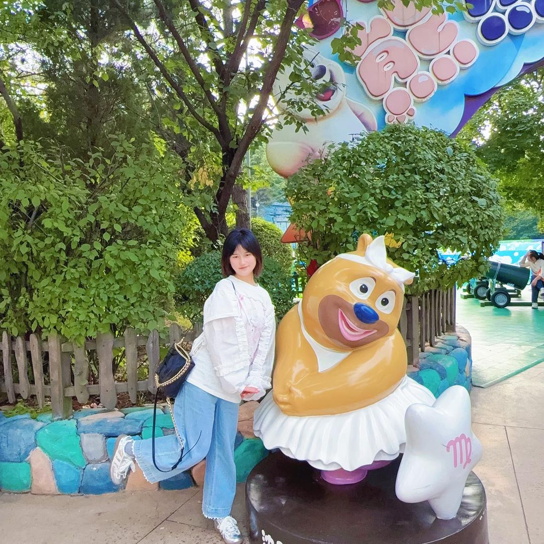 尹小尹