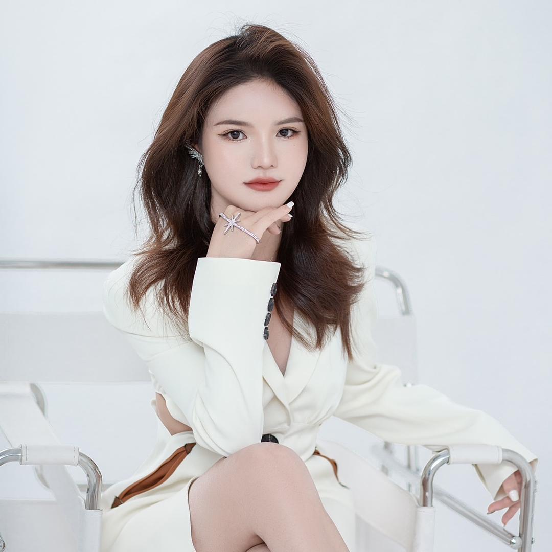 杭州四季青芷淇服饰