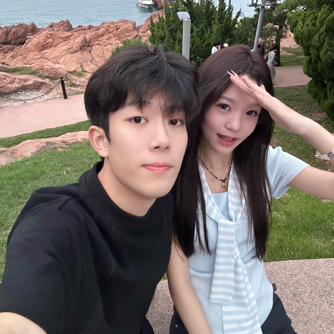 ⁎我不是邢瀚曦