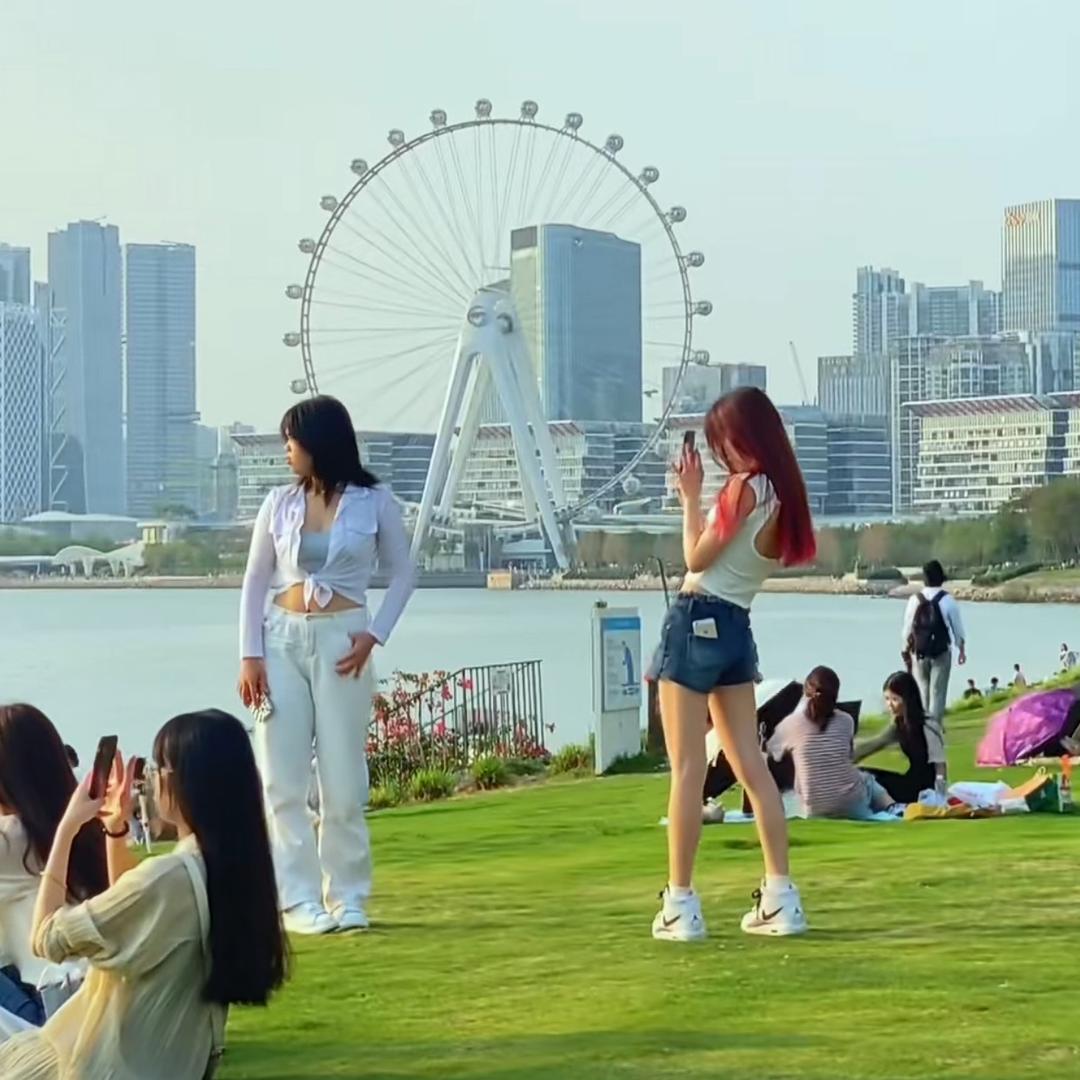 简单幸福趴趴熊