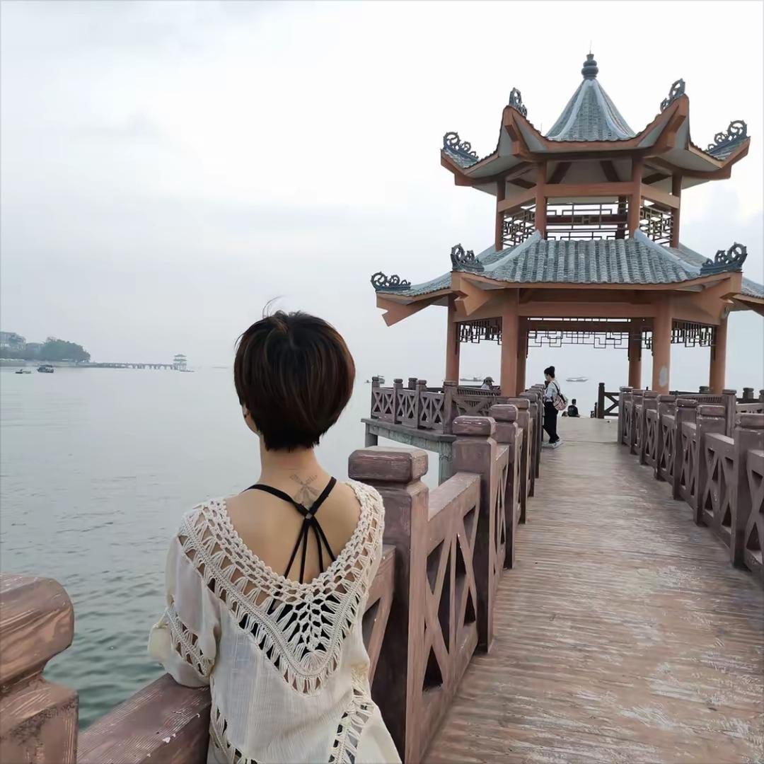 小小佳