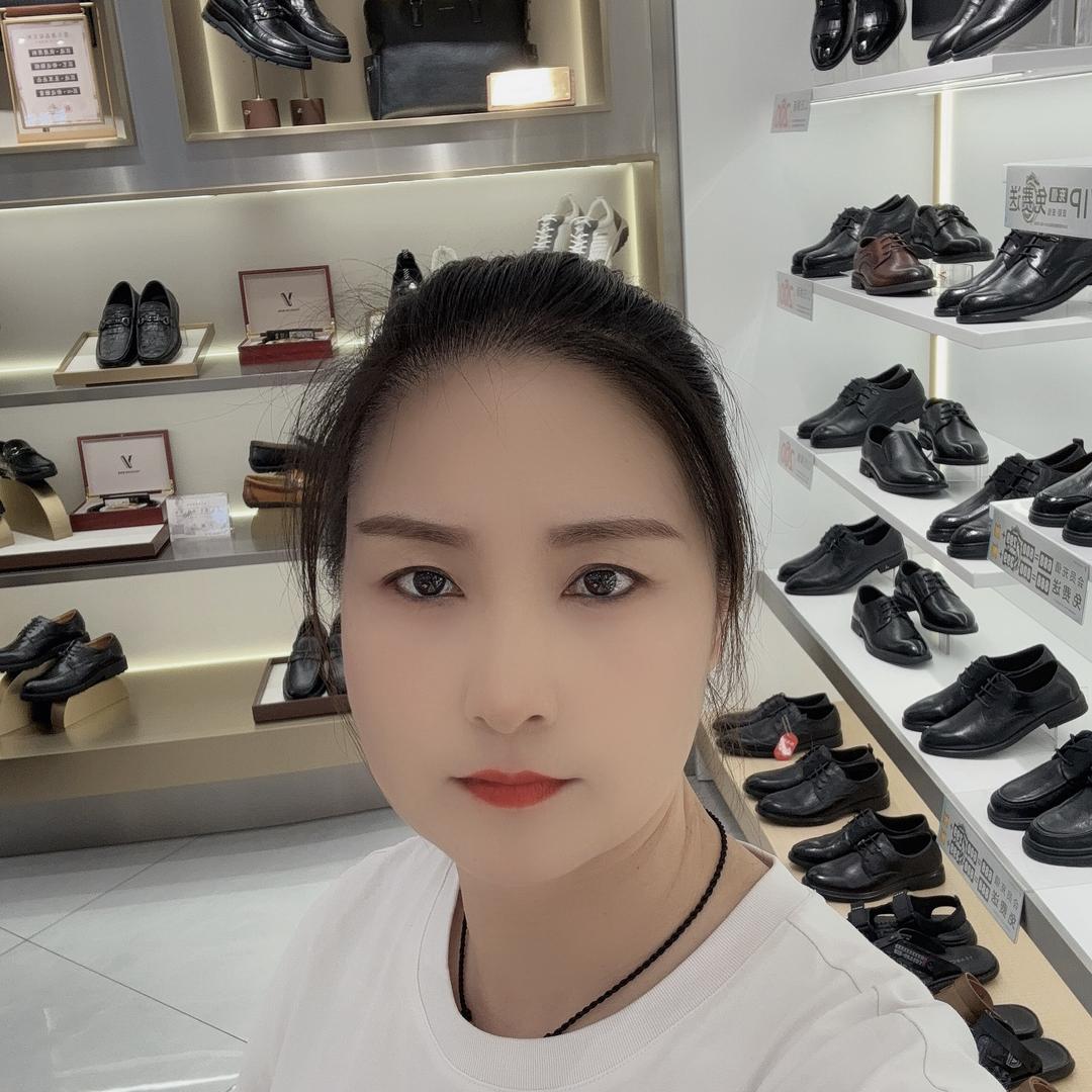 吾悦意尔康红姐