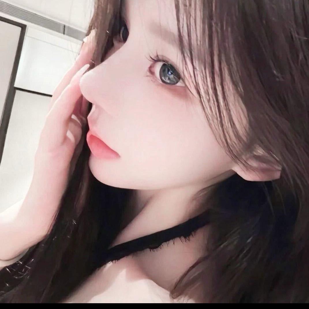 小女孩