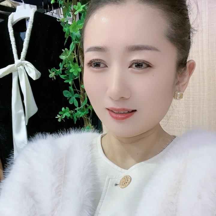 单县炫美服装店