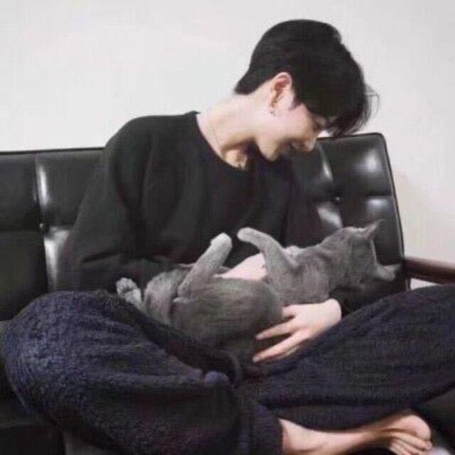 荒凉中带着孤寂