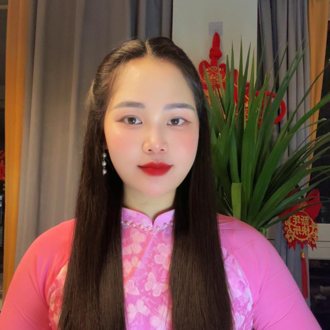 NANA PHẠM 2