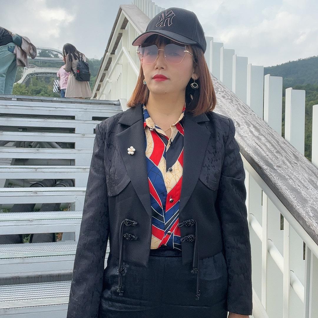 三姐丽丽