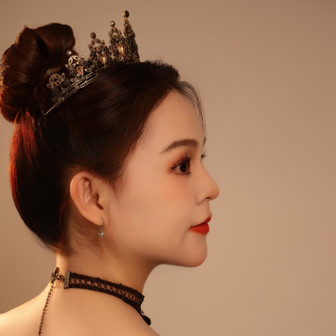 素素不吃芹菜