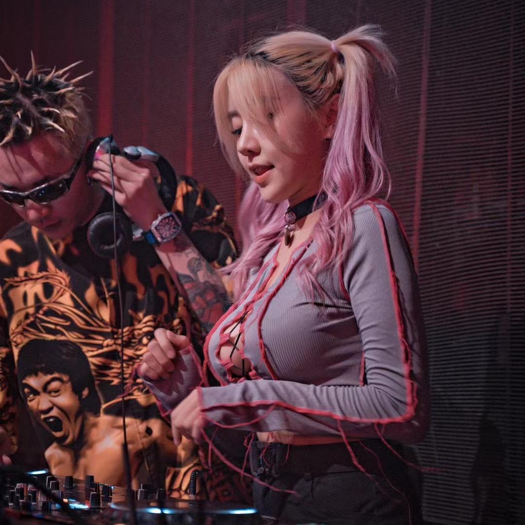 DJ KiKi🦋