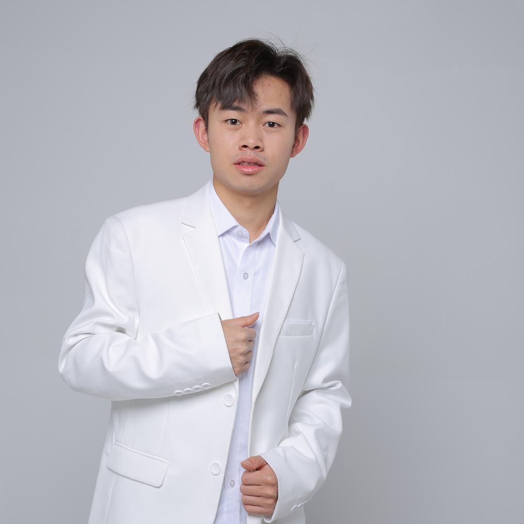 杨林藤野造型    阿运