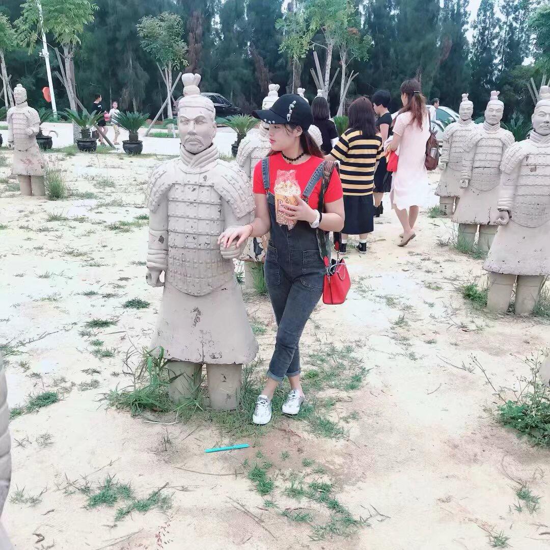 小阿妹。