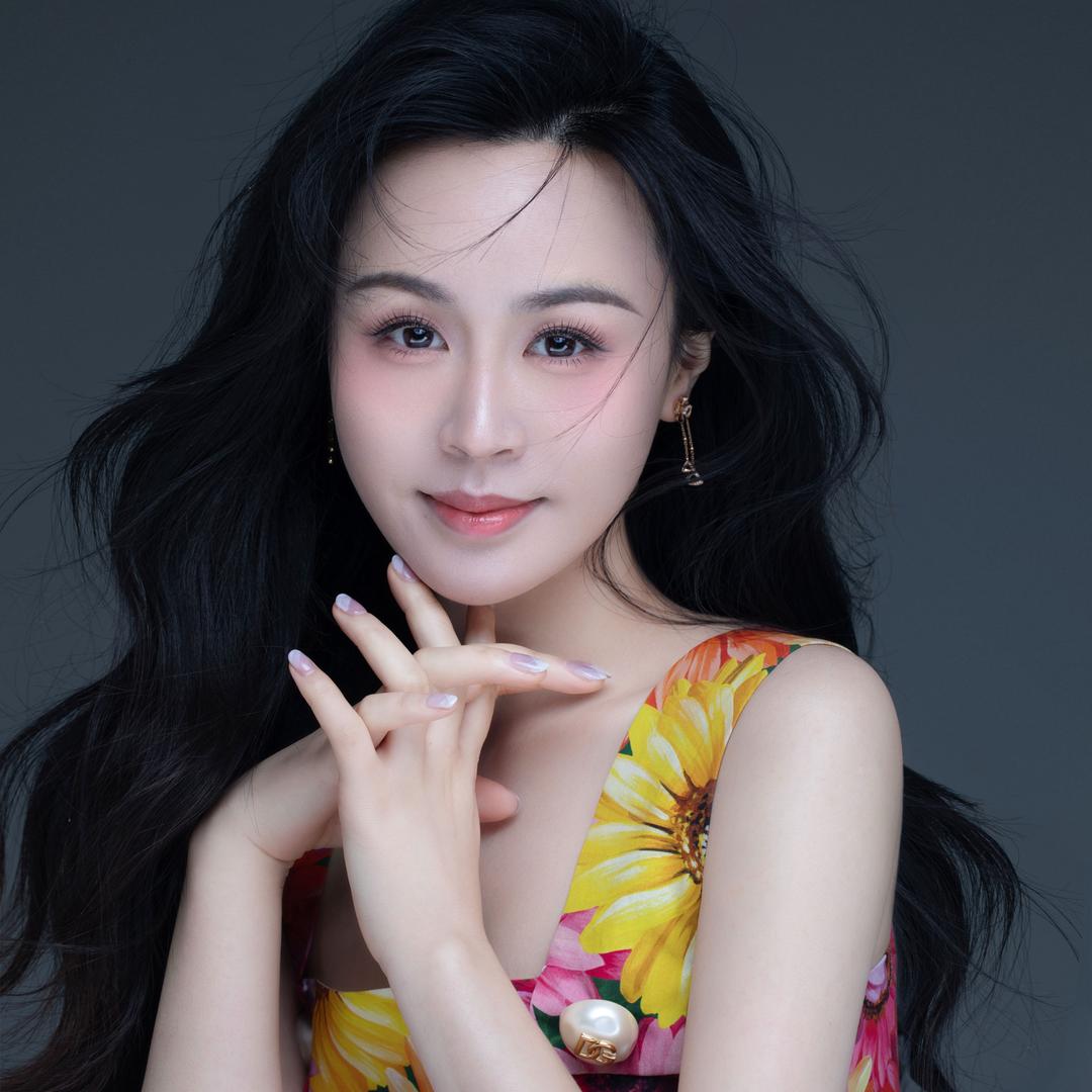 张馨文